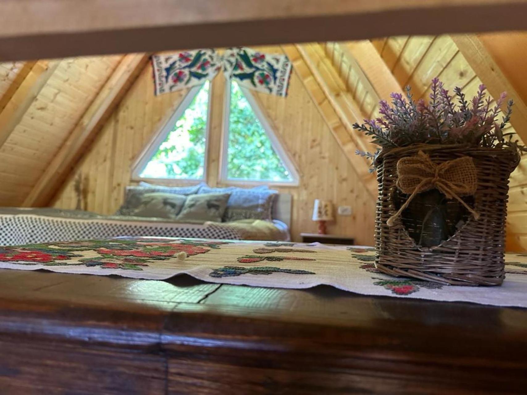 Cabanutze Satic Chalet Rucăr