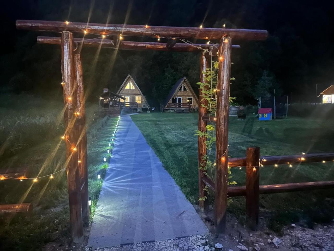 Chalet Cabanutze Satic Rucăr